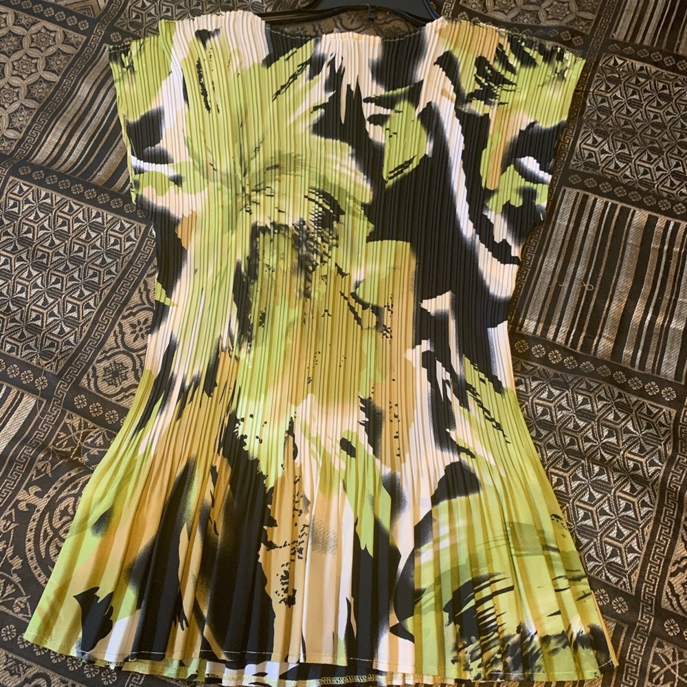 Blouse - Picture 2 of 2